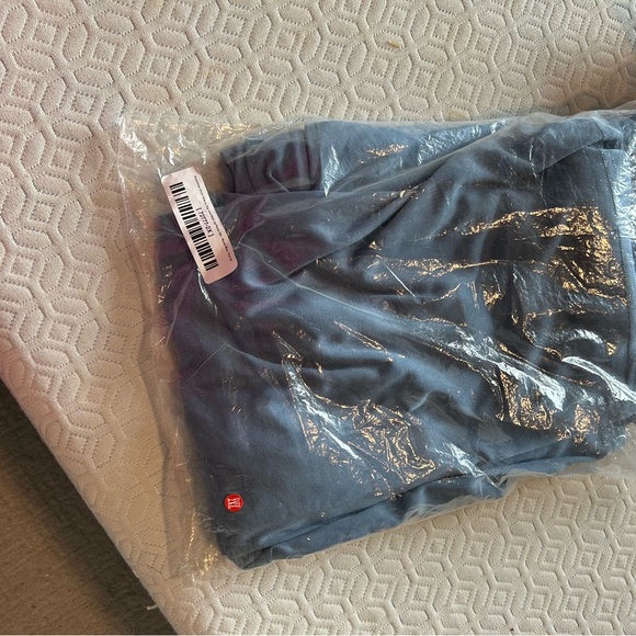 Blue Lounge Set - Picture 10 of 12